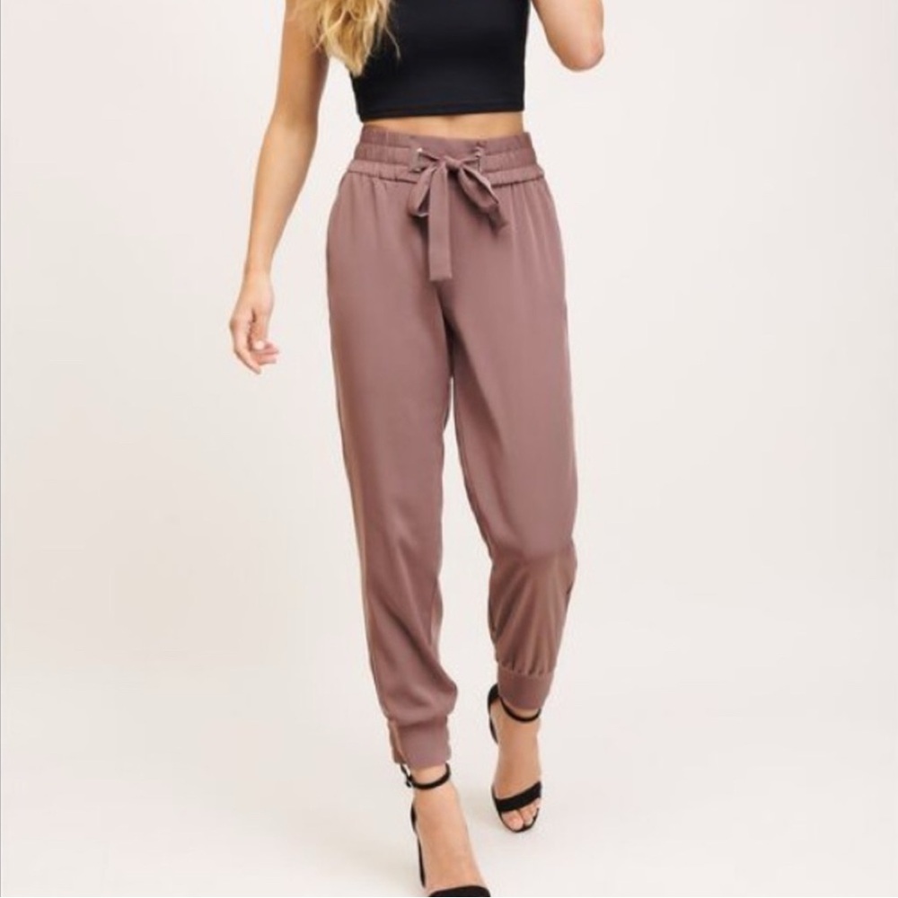 Dynamite Mauve Tie-Waist Joggers